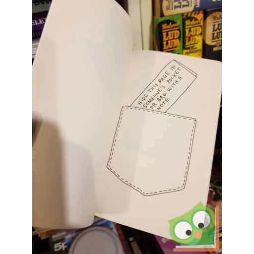 Keri Smith: Wreck This Journal Everywhere  (English book)