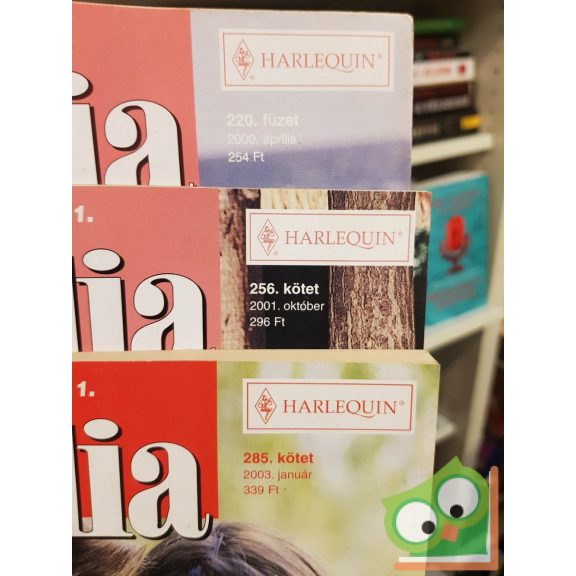 3 db-os Júlia füzet (2000, 2001, 2003)