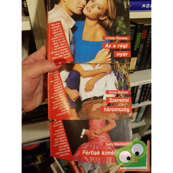 3 db-os Júlia füzet (2000)