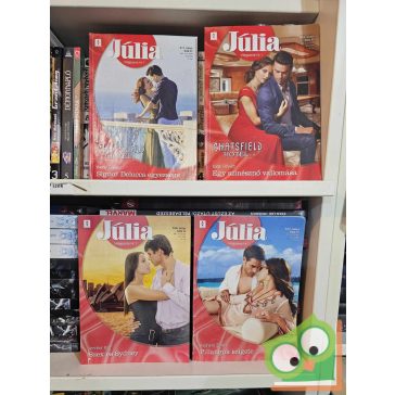 4 db-os Júlia füzet (611, 615, 616, 632)