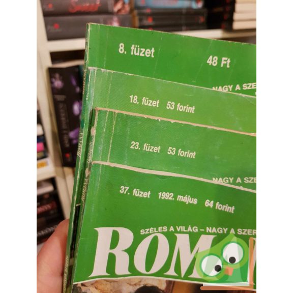 4 db-os Romana füzet (8, 18, 23, 37)