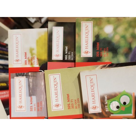 6 db-os Júlia füzet (323., 325., 327., 359., 360., 329. kötet)