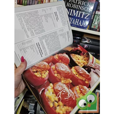   Lajos Mari - Hemző Károly: 99 előétel 33 színes ételfotóval