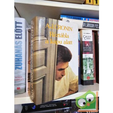 A. J. Cronin: Réztábla a kapu alatt