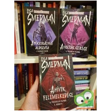 Lisa Smedman: Vezeklő papnő 1-3.