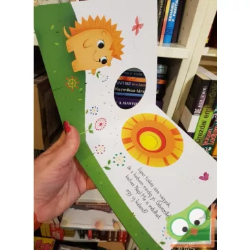 A kicsi süni nagy napja (leporelló)