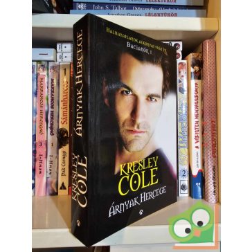   Kresley Cole: Árnyak Hercege (Halhatatlanok alkonyat után 13.) (Dacianók 1.) (újszerű)