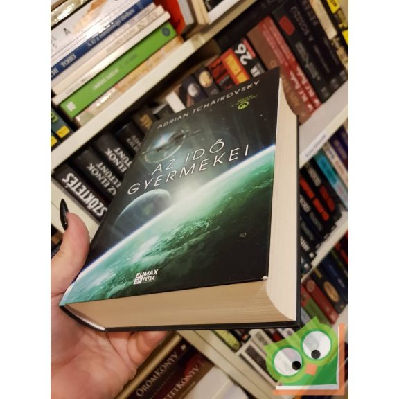 Adrian Tchaikovsky: Az idő gyermekei (Az idő gyermekei 1.) (ritka)