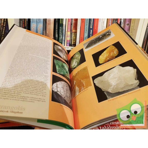 Szakáll Sándor: Barangolás az ásványok világában (ritka)