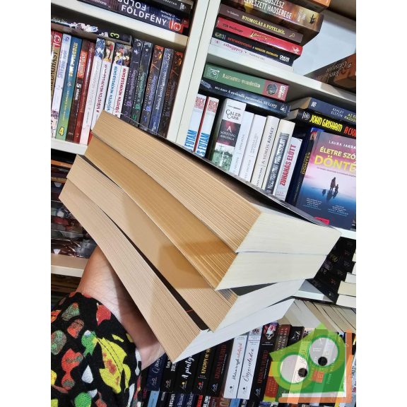 Ker Dukey - K. Webster: Csinos játékbabák I-IV. (Rázós könyvek) (ritka) (Dark Romance - DR)