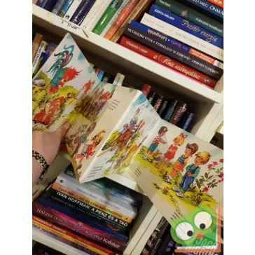 Radvány Zsuzsa: Ecc, pecc, kimehetsz (Leporello)