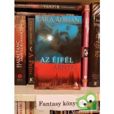   Lara Adrian: Az éjfél árnyai (Éjfél szülöttei 7.) (Ritka)