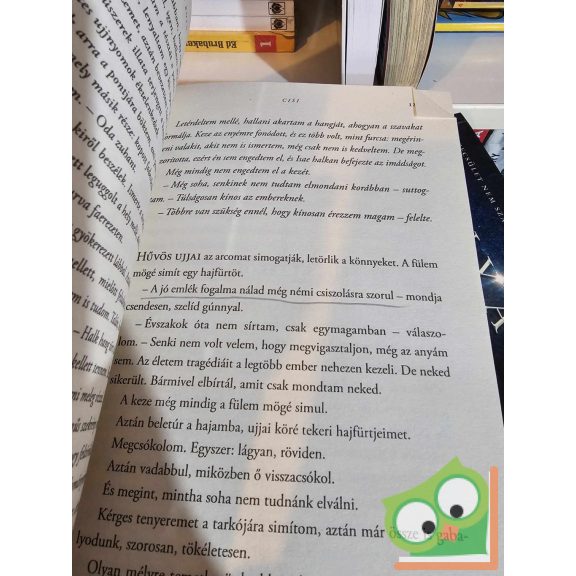 Veronica Roth: Elválaszt a sors (Árnyak és jelek 2.)