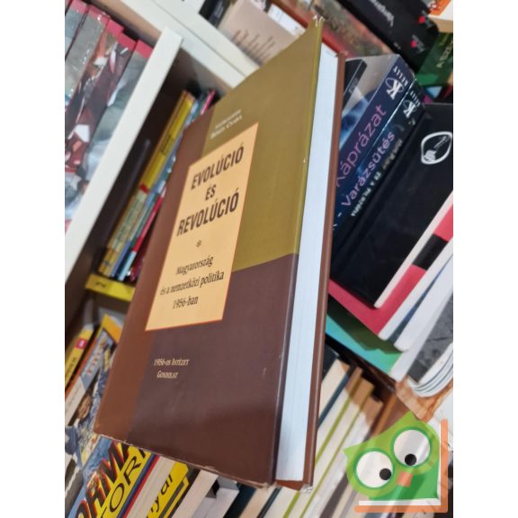 Békés Csaba (szerk.): Evolúció és revolúció