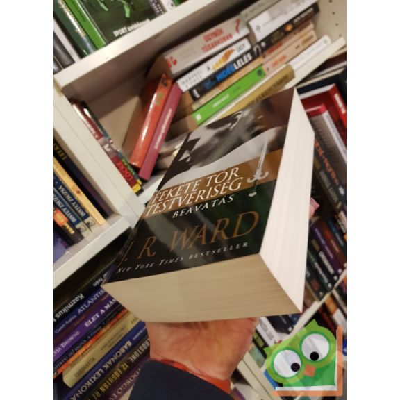 J. R. Ward: Beavatás (Fekete Tőr Testvériség 6,5)