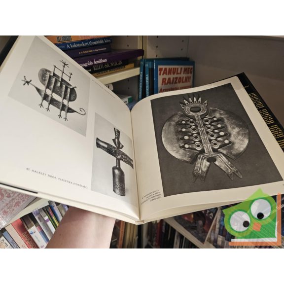 Koczogh Ákos: Fémművesség (Mai magyar iparművészet)