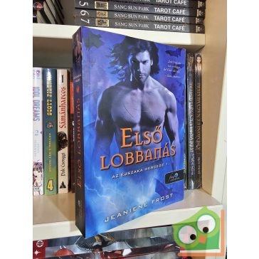   Jeaniene Frost: Első lobbanás (Az éjszaka hercege 1.) (fine selection)