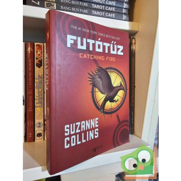   Suzanne Collins: Futótűz (Az éhezők viadala trilógia 2.)