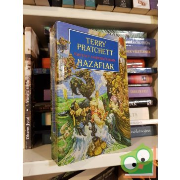   Terry Pratchett: Hazafiak (Korongvilág 21.) (Őrség 4.)  (Ritka!)