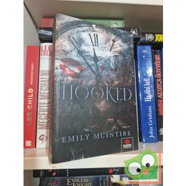 Emily McIntire: Hooked (Never After 1.)
