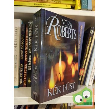 Nora Roberts: Kék füst