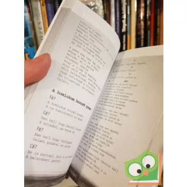   Lovasi A., S. Varga I.: Jutka Emese Pistike ésatöbbiek - Kispál és a Borz daloskönyv