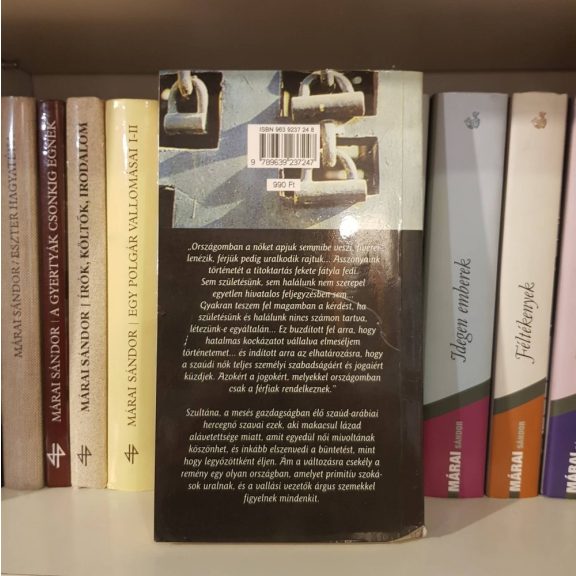 Jean Sasson: A fátyol mögött