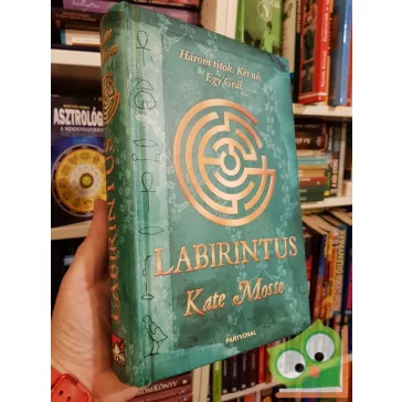 Kate Mosse: Labirintus (Languedoc-trilógia 1.)