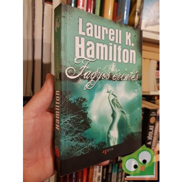 Laurell K. Hamilton: Fagyos érintés (Merry Gentry 6.)