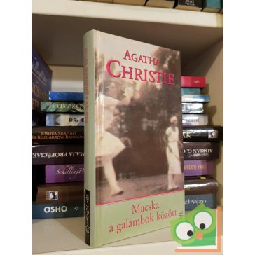   Agatha Christie: Macska a galambok között (Hercule Poirot 32.)