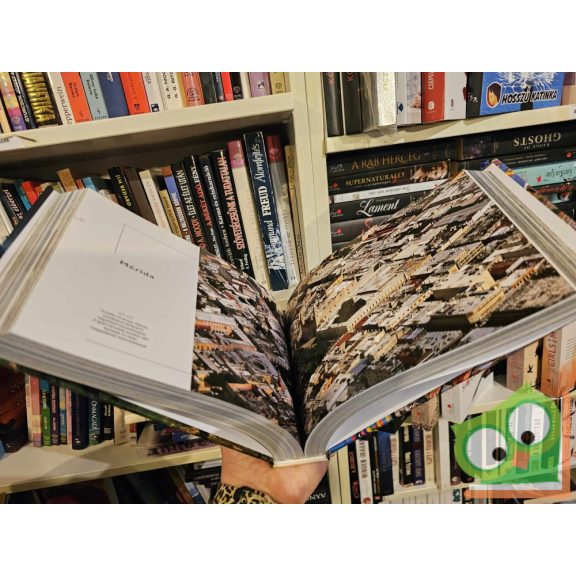 Antonio Attini, Pino Cacucci: Magasan Mexikó felett