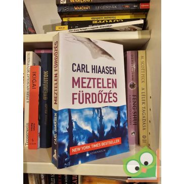 Carl Hiaasen: Meztelen fürdőzés
