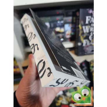   Sophie Lark: There Is No Devil – Nincs ördög (Bűnösök 2.) (Dark Romance - DR) (éldekorált)