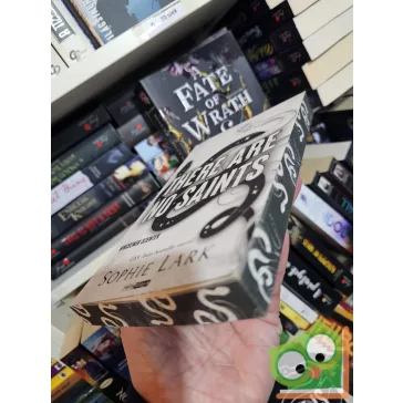   Sophie Lark: There Are No Saints – Nincsenek szentek (Bűnösök 1.) (Dark Romance - DR) (Élfestett)