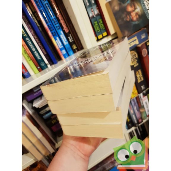 Nora Roberts: Menyasszonyok sorozat négy kötet