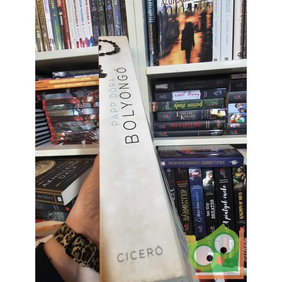 Papp Dóra: Bolyongó (YA)