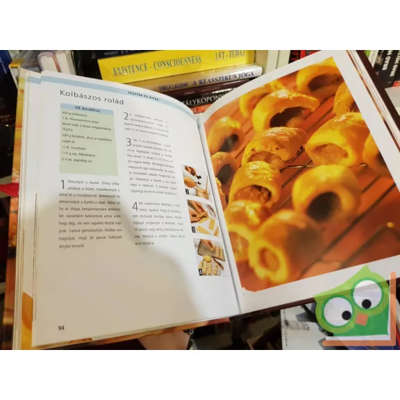 Beke Csilla (szerk.): Partiételek - Ellenállhatatlan finomságok lépésről lépésre