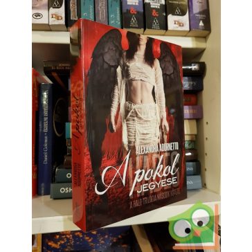 Alexandra Adornetto: A pokol jegyese (Halo-trilógia 2.)