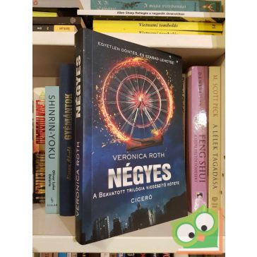 Veronica Roth: Négyes (Divergent 0,1-0,4) (ritka)