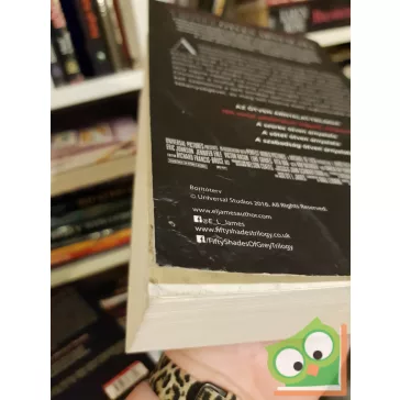   E. L. James: A sötét ötven árnyalata (Árnyalat 2.) (filmes borítóval, exkluzív extrákkal)