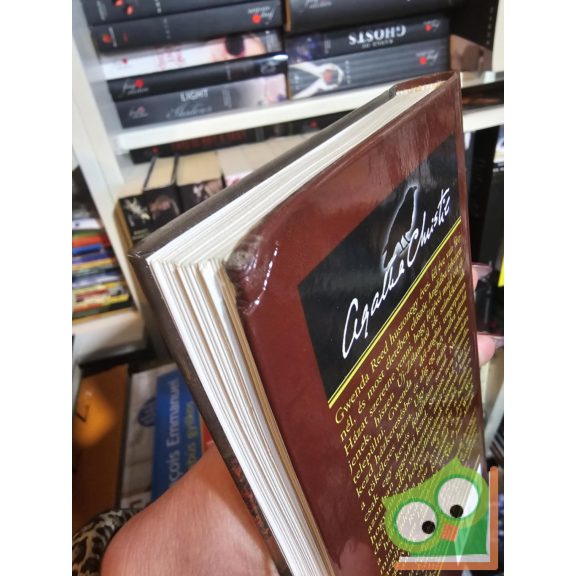 Agatha Christie: Szunnyadó gyilkosság  (Miss Marple 13.)