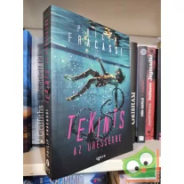 Philip Fracassi: Tekints az ürességbe