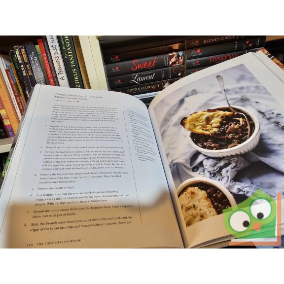 Laura Wright: The First Mess Cookbook (vegan cookbook) (nagyon ritka)