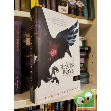   Maggie Stiefvater: The Raven Boys – A Hollófiúk  (Hollófiúk 1.) (Fine Selection)