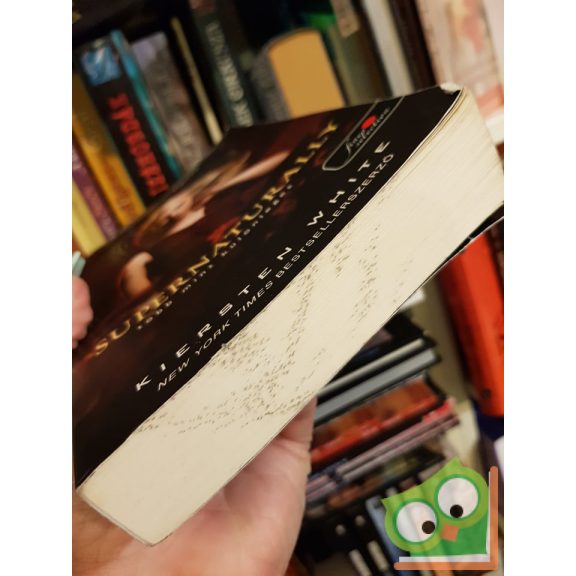 Kiersten White: Supernaturally - Több mint különleges (Természetfölötti 2.)