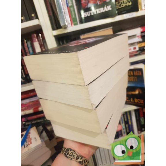 Stephenie Meyer - Alkonyat I.-VI. könyvcsomag (Twilight)